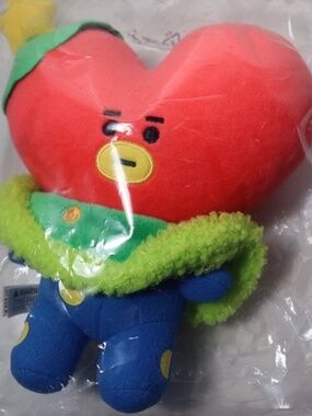 Bt21 tata winter Christmas plush doll 2019